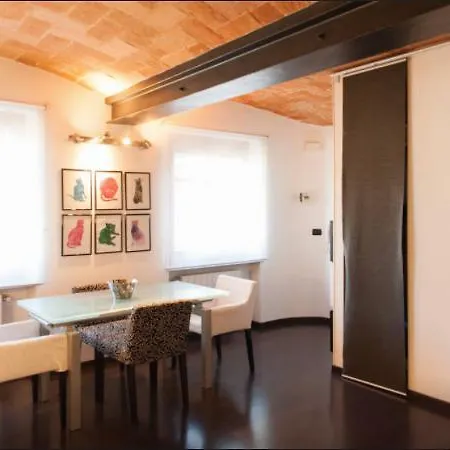 Apartment Arsenale 38 Turin